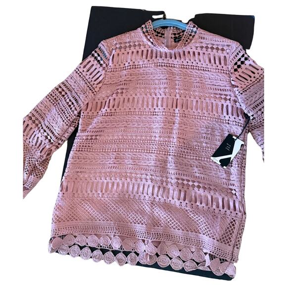 Gorgeous Glam Pink Lace Top - Picture 1 of 4